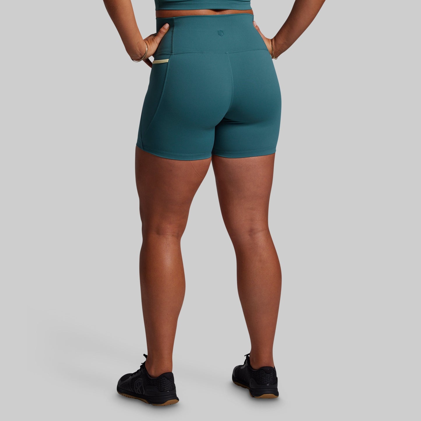 Eccentric Short (Aegean)
