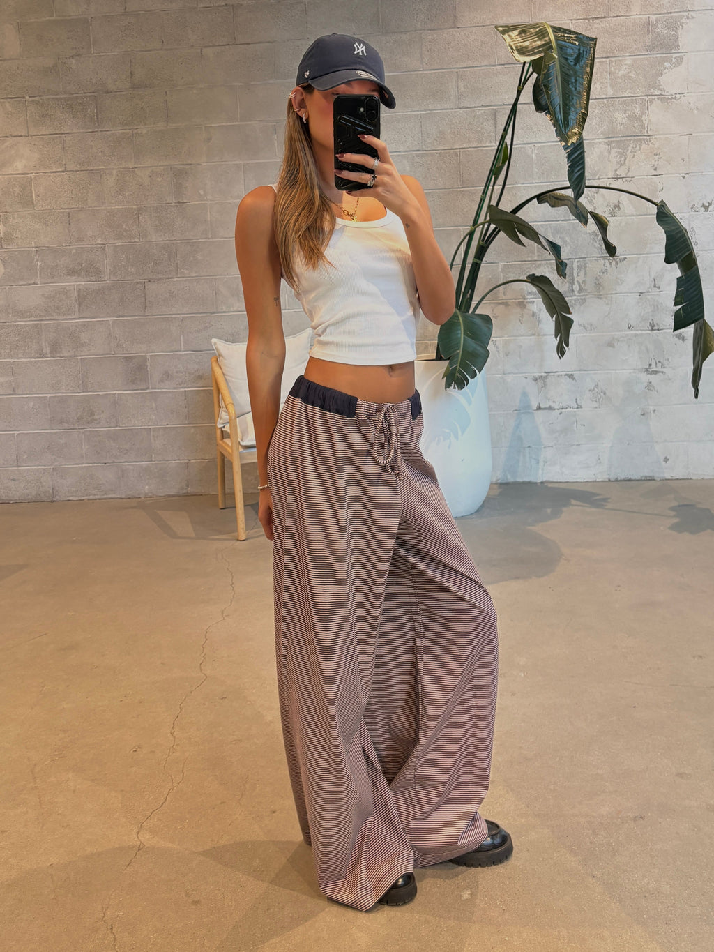 FREE PEOPLE Out & About Pant