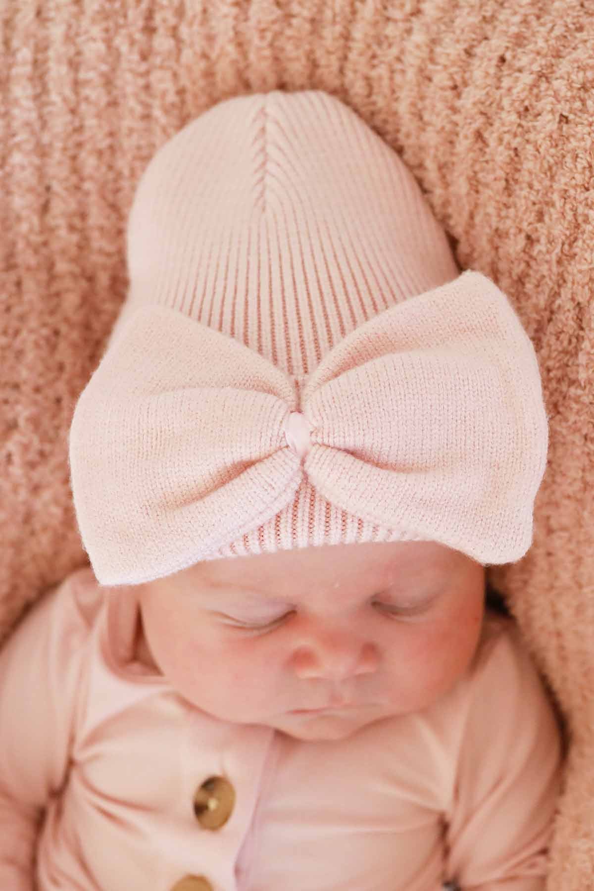 Knit Newborn Bow Beanie | Baby Pink